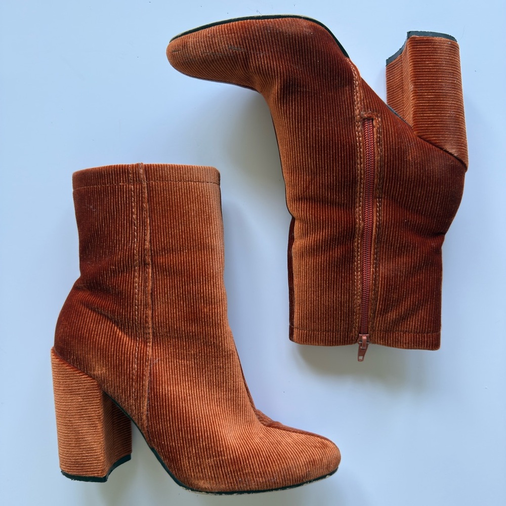 Orange/Gold Corduroy Heeled Booties sz 7.5
